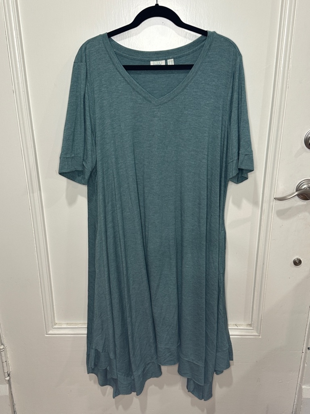 Relaxed Asymmetrical V-Neck Dress in Teal